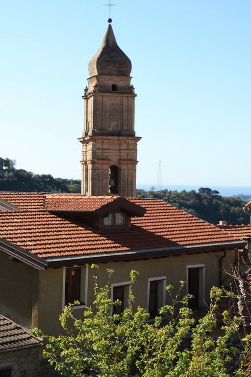 Il Merlo Della Rocca Villa Imperia Camera foto
